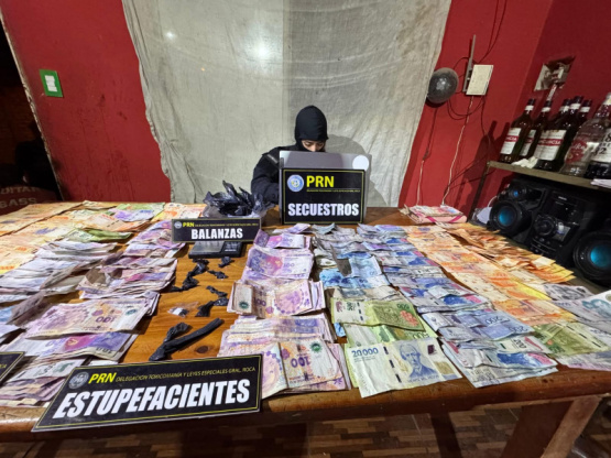 Secuestraron cocaína, dinero y celulares en un allanamiento en General Roca