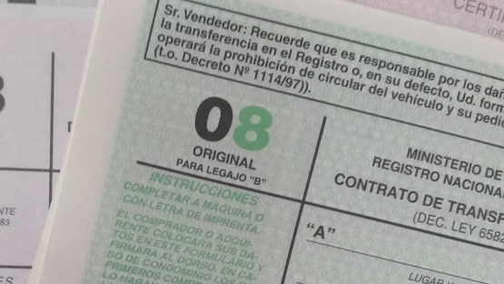 Se formularon cargos por no devolver un préstamo y vender el auto que había dejado como garantía